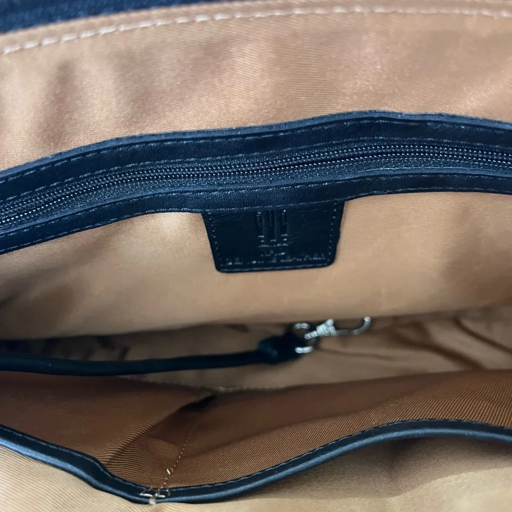 ili New York Black leather RFID PURSE - Picture 5 of 8